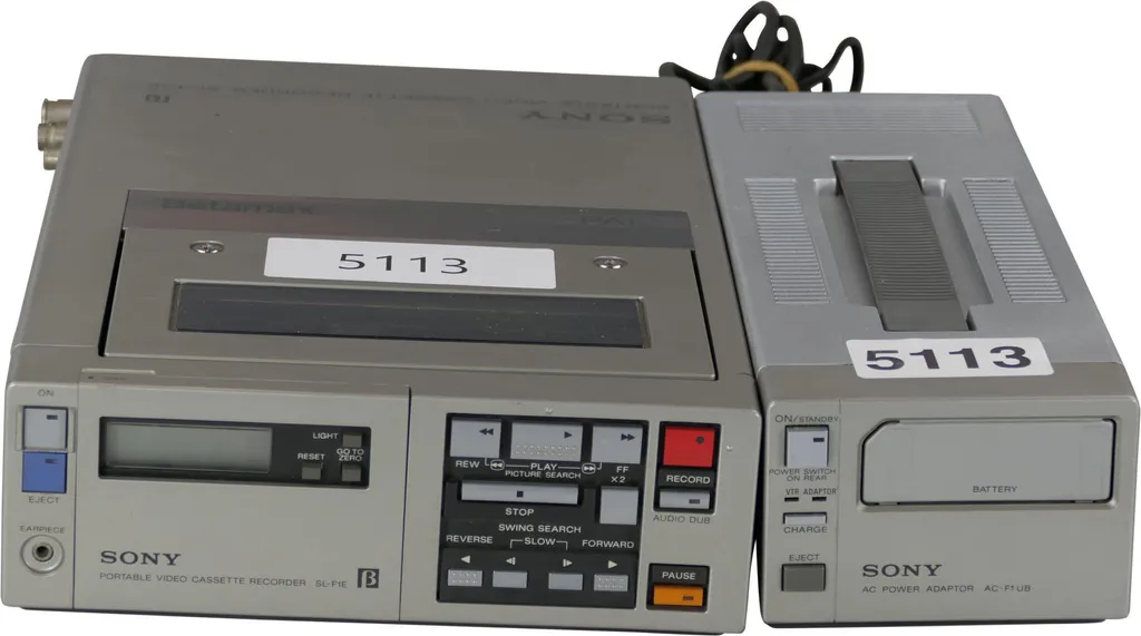 Sony SL-F1E Enregistreur Vidéo Betamax avec Bloc Secteur AC-F1UB Inclus