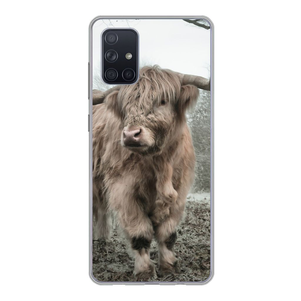 MuchoWow Handyhülle Schutzhülle Hülle für Samsung Galaxy A51 Schottischer Highlander - Wald - Nebel - Kuh - Tiere - Natur Silikon Softcase Ha...