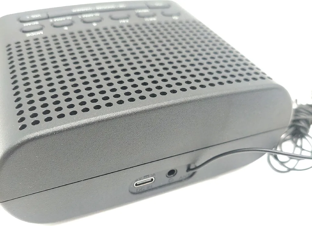 Technisat Techniradio 50 Noir : Radio Numérique DAB+ et FM Compacte - 14