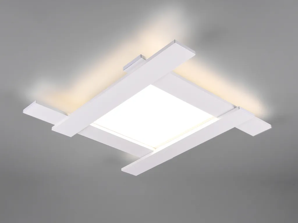 Plafoniera Trio LED Bianco Opaco: Luce Moderna per Soggiorno e Camera