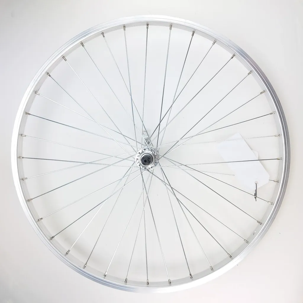 Roue avant 26 pouces pour réparer votre vélo de ville ou VTC Silver