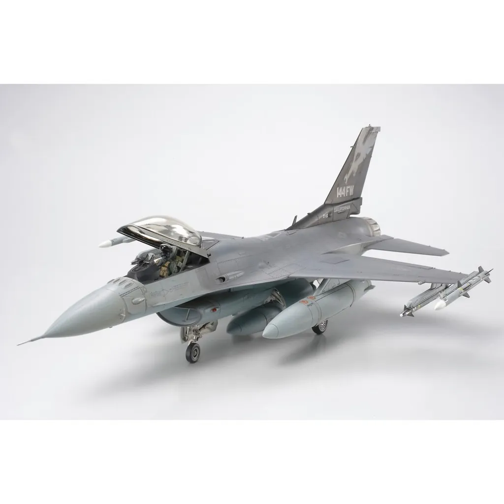 Tamiya 1/48 Lockheed Martin F-16C Block 25/32 - Maquette Avion de Chasse