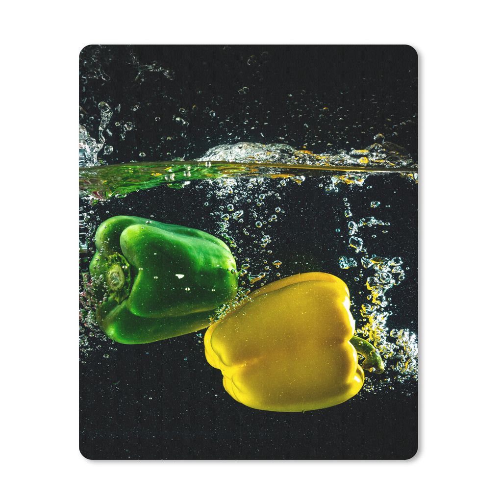 MuchoWow Mauspad Mousepad Paprika - Gemüse - Wasser - Schwarz - Rot - Grün - Gelb 19x23 cm - Mousepads - Maus Mat - Pad - Mausunterlage - Mausp...