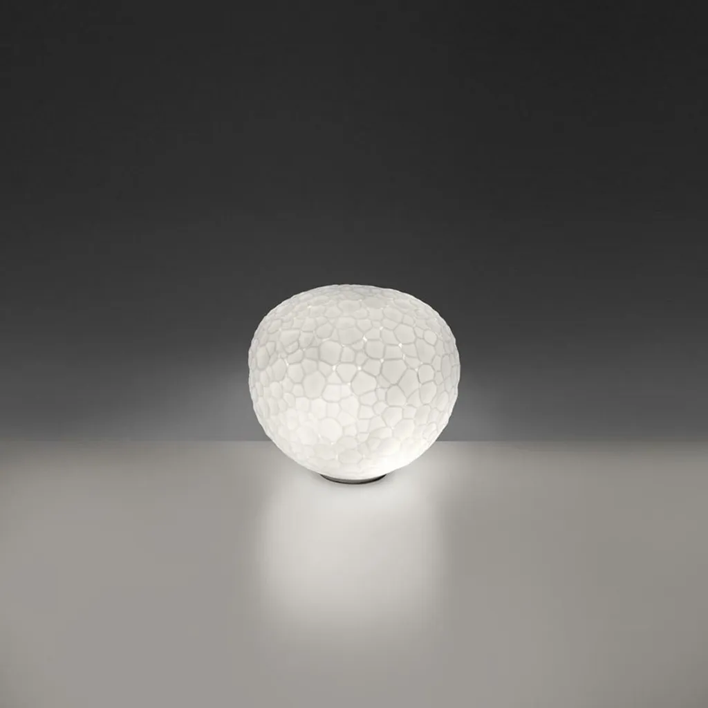Petite Lampe de Chevet Meteorite 15 Artemide en Verre de Venise Blanc