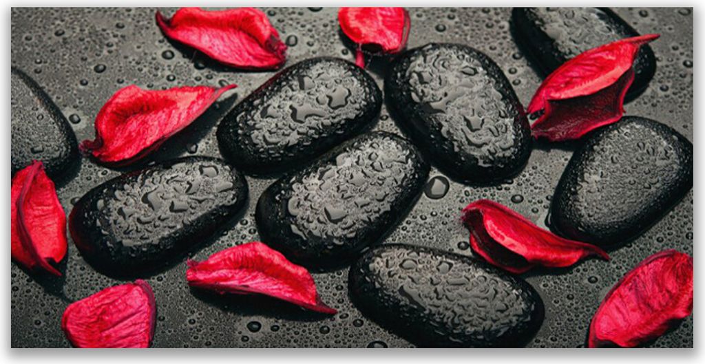 Küchenrückwand aus Glas 140x70cm Spritzschutz Blütenblätter Steine Kunst