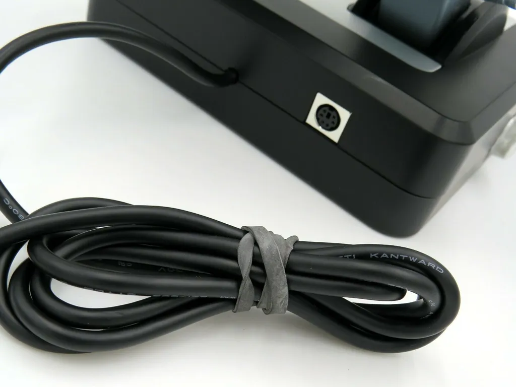 Logitech G X52 HOTAS avec Écran LCD et Commandes de Vol Programmables - 17