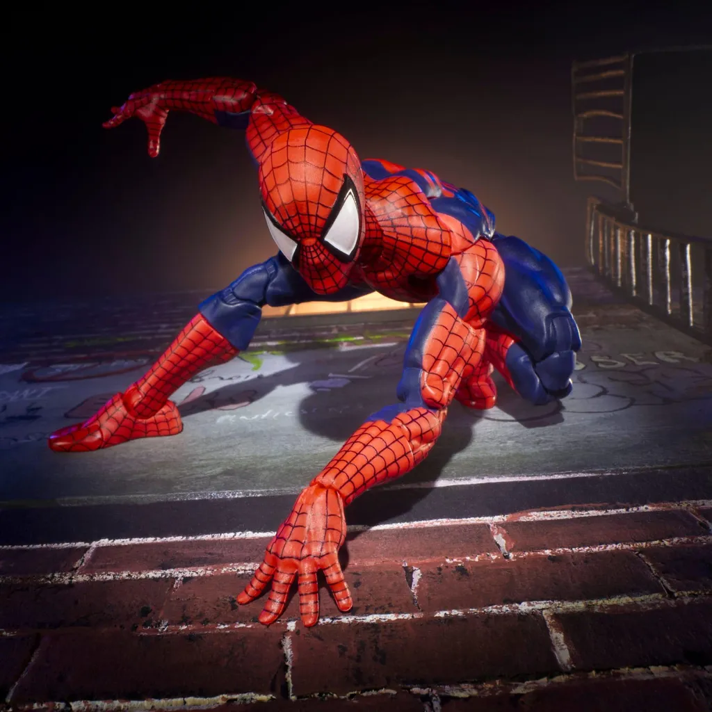 Spider-Man Marvel Legends Figurine 15 cm : Idéal pour Décor et Expositions