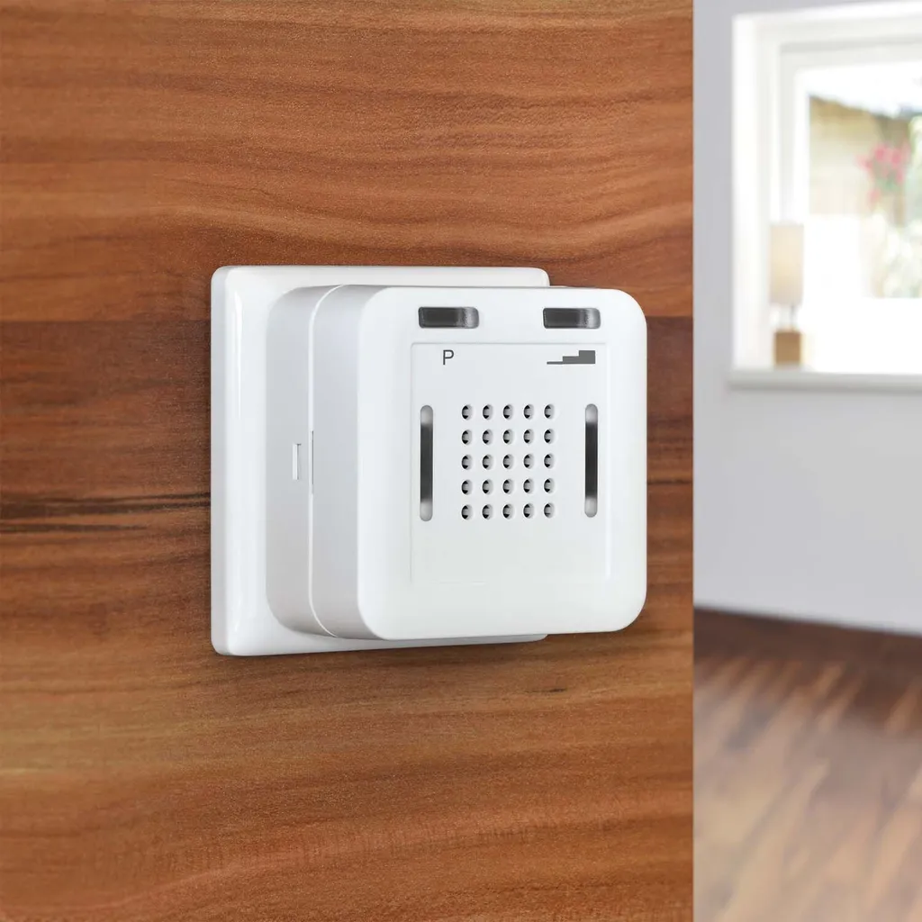 Appel d'urgence mobile ELDAT RS11E : la solution contre les chutes senior