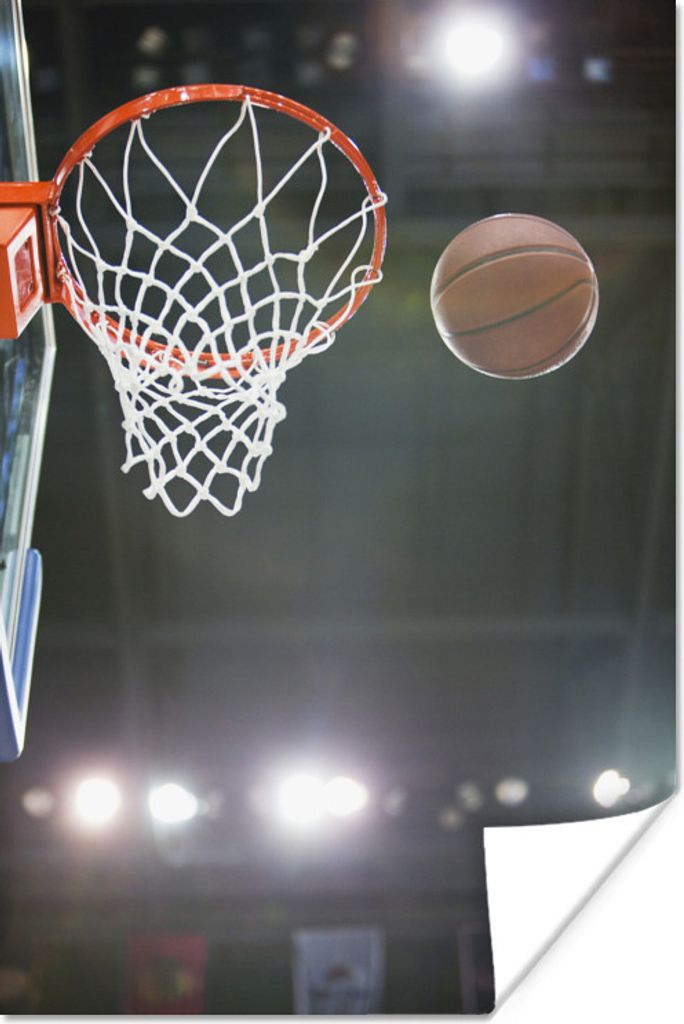 MuchoWow Poster Der Basketball geht in Richtung Korb 120x180 cm - Kunstposter