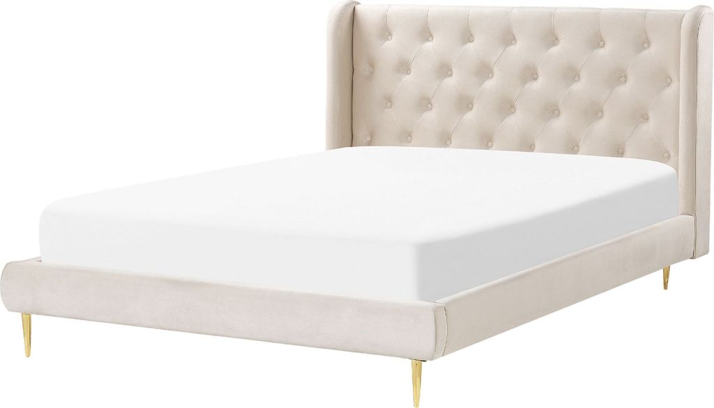 BELIANI Polsterbett Beige 140 x 200 cm Samtstoff mit Lattenrost mit Hohem Gestepptem Kopfteil Metallbeine in Gold Elegant Retro