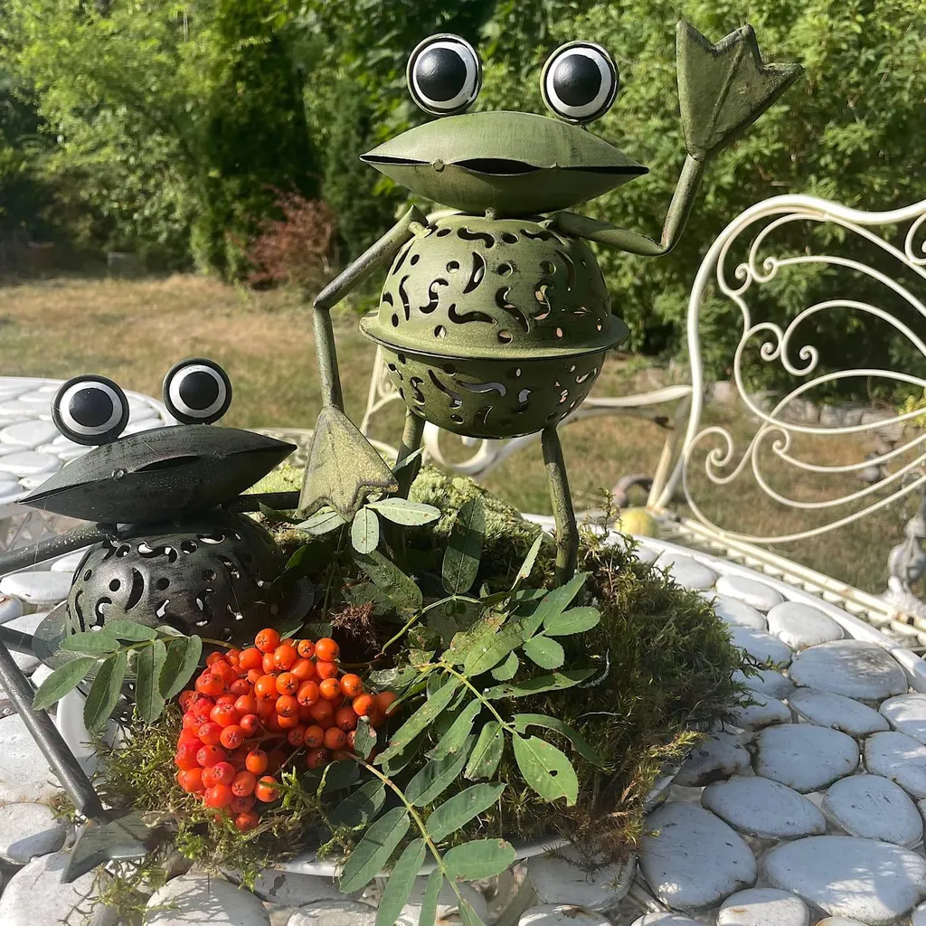 Décoration grenouille métal sculpté - Modèle unique résistant UV
