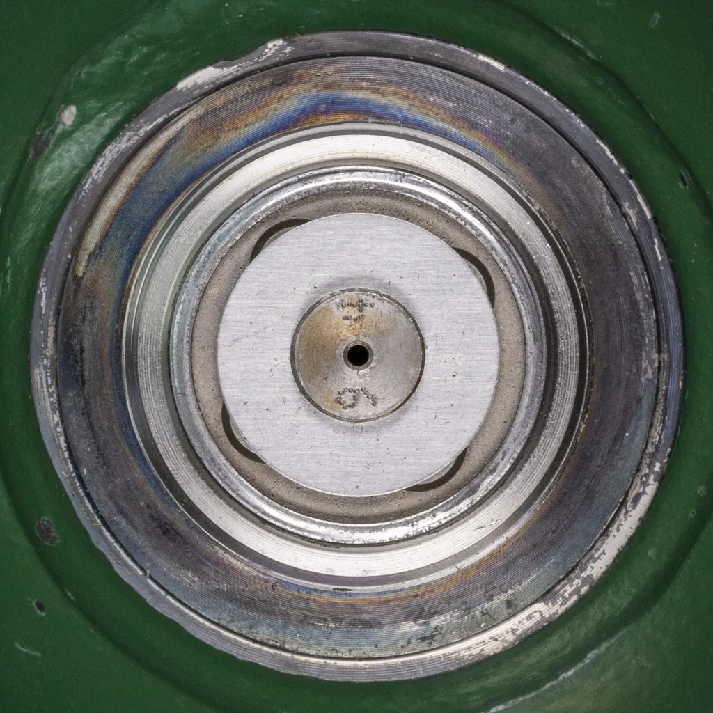 Accumulateur de pression suspension à ressort et amortissement pour auto - 2