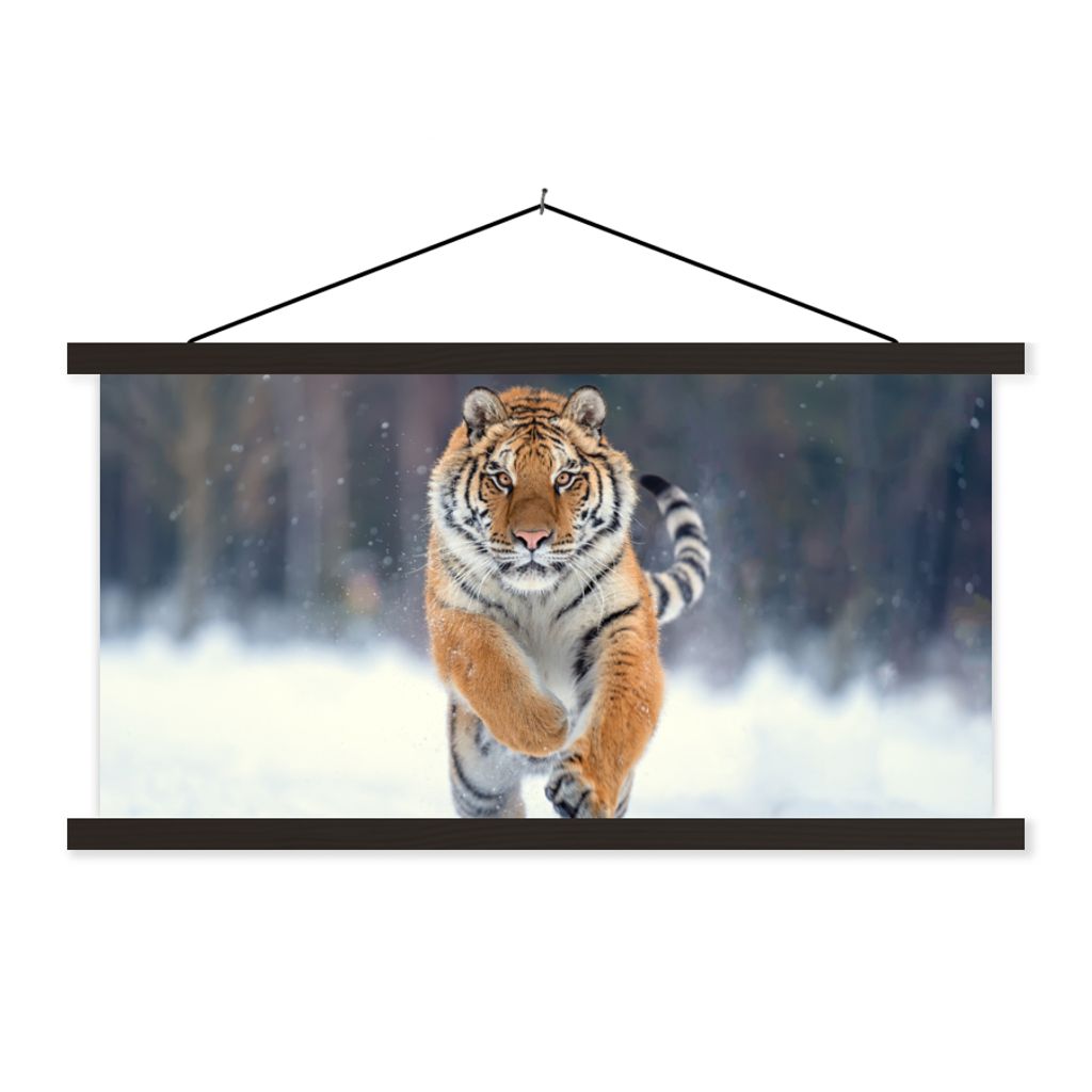 MuchoWow Textilposter Tiger - Landschaft - Schnee - Tiere 90x45 cm mit schwarzem Rahmen - Klemmleisten