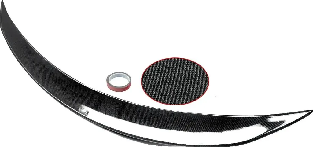 Aileron de hayon style AMG carbone pour personnaliser votre carrosserie