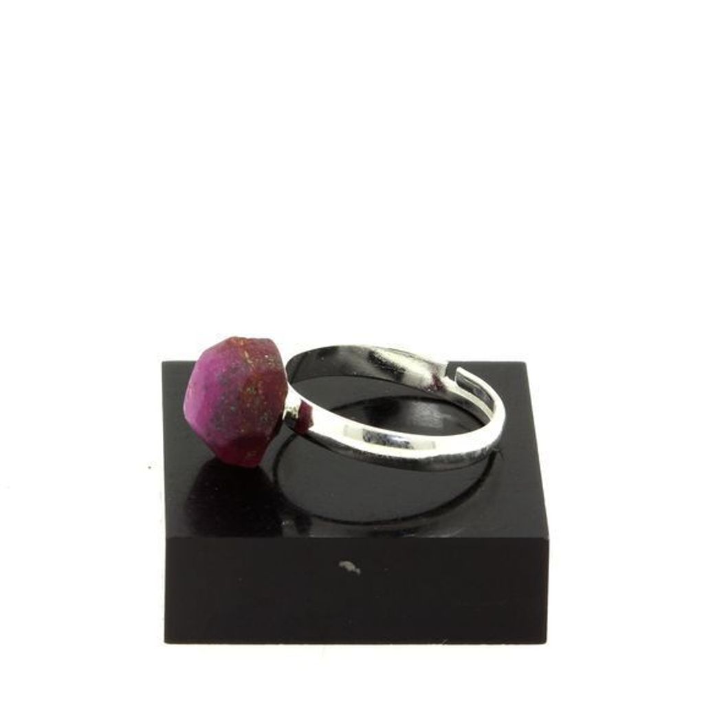 Versilberter roher Rubinring 13,53 Karat