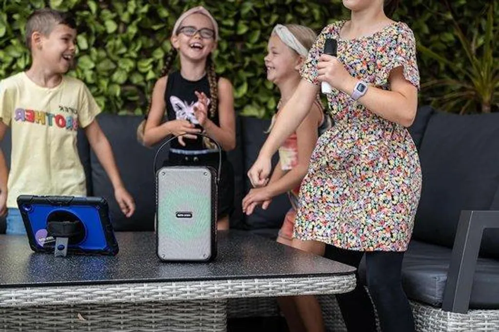 Kit karaoké portable 60W bleu avec micro sans fil et effets sonores
