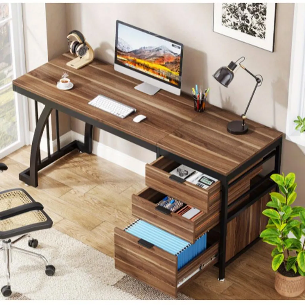 Table informatique avec rangements pour un aménagement de bureau moderne