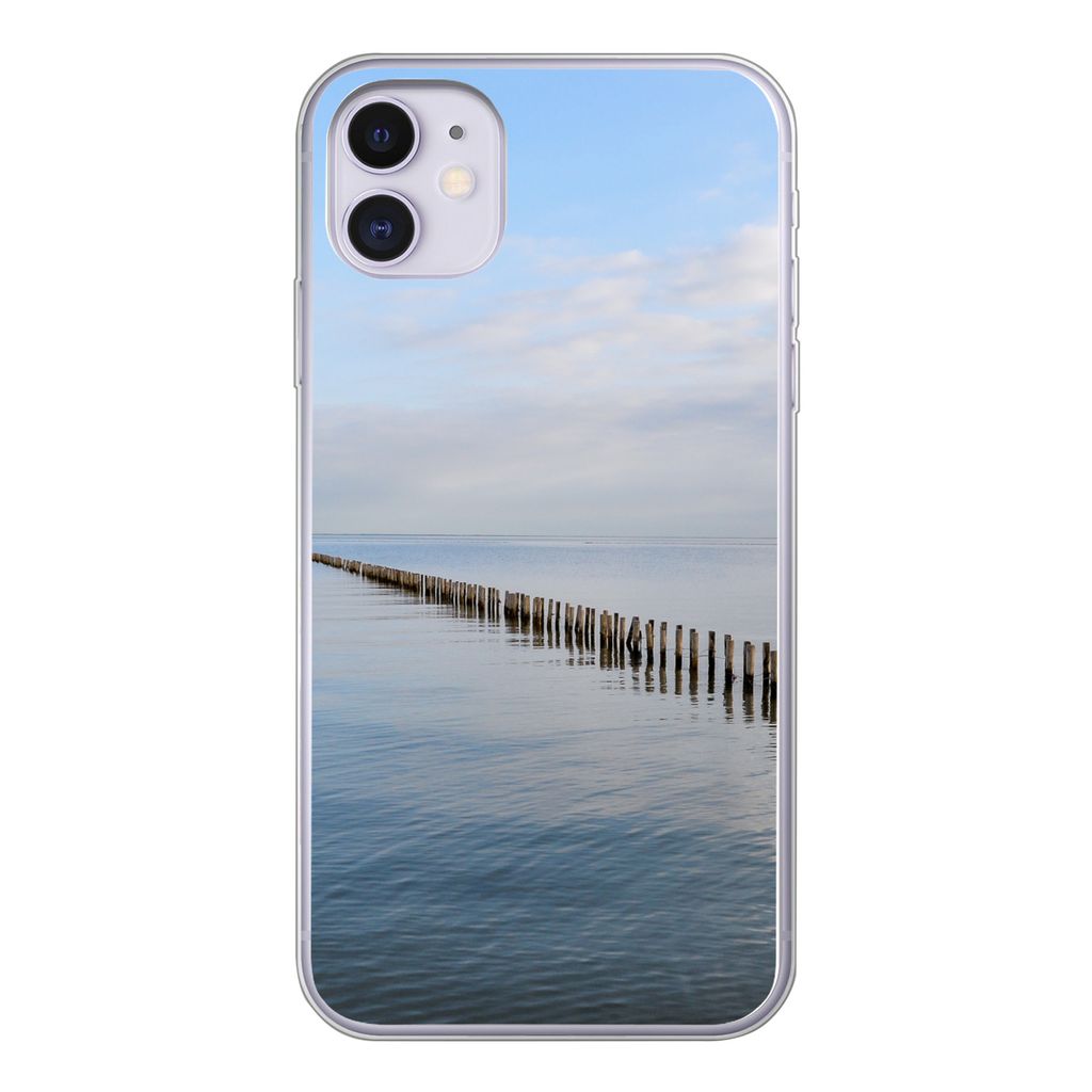 MuchoWow Handyhülle Schutzhülle Hülle für iPhone 11 Nordsee - Wolken - Wasser Silikon Softcase Handy Hülle - Handytasche