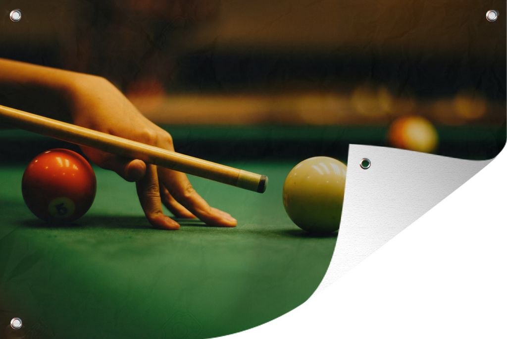 MuchoWow 90x60 cm Outdoor-Poster Gartendeko Sichtschutz Garten Poster für den Garten Eine Frau spielt Billard in einem Kaffeehaus