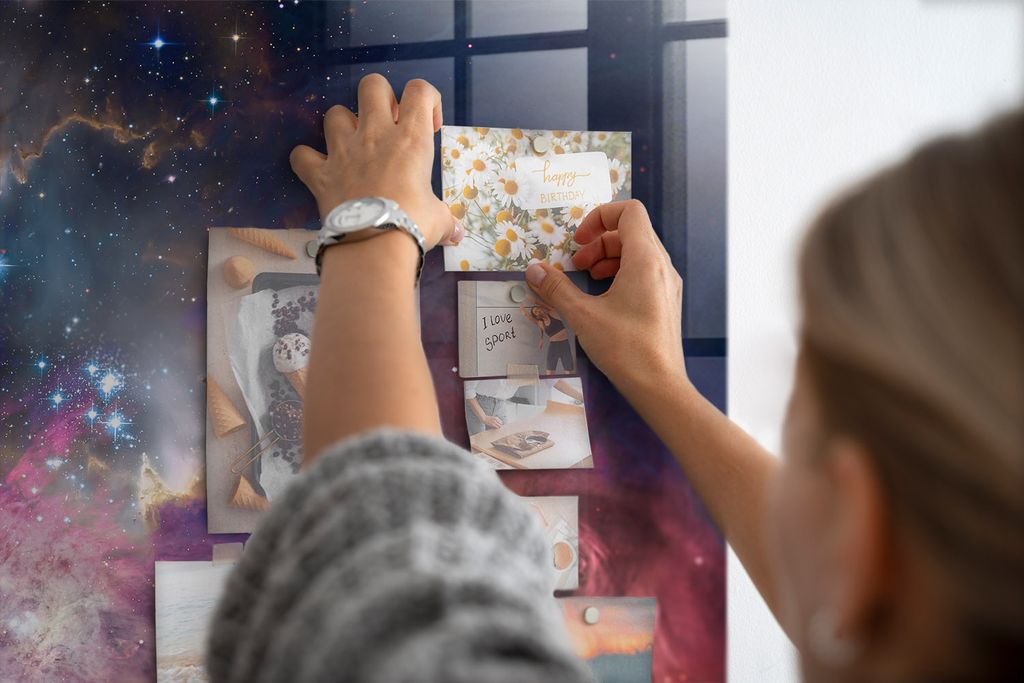 Magnetisch Tafel Magnettafel - Magnetpinnwand Memoboard - Notiztafel verschiedenen Designs - 90x60 cm - Galaxie Welt
