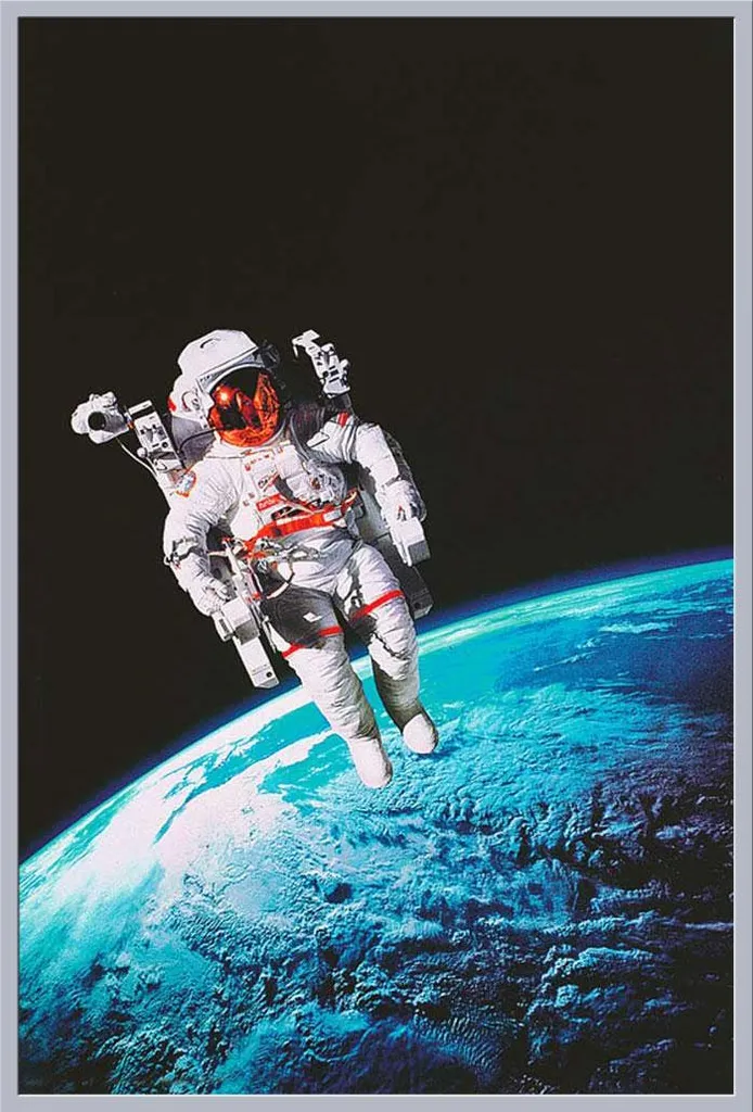 Affiche Espace Shinsuke avec Cadre Argenté et Vitre Acrylique Robuste