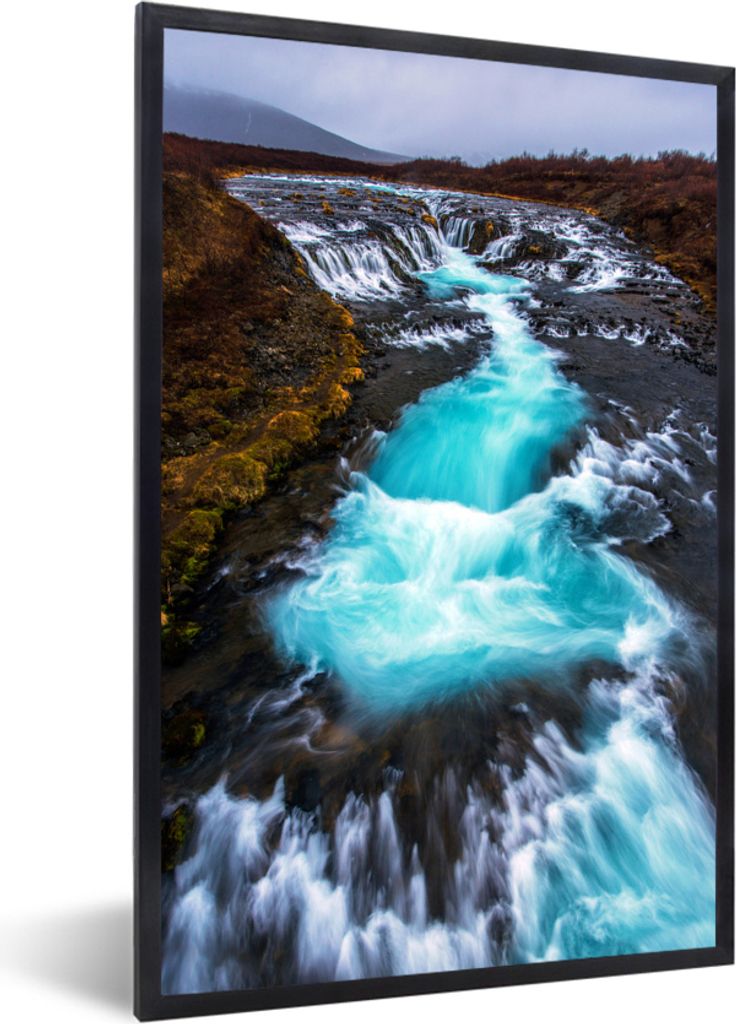 MuchoWow MuchoWow Gerahmtes Poster Blick auf den europäischen Wasserfall am Geysir 40x60 cm - Poster mit zchwarzem Bilderrahmen - Papierdruck ...