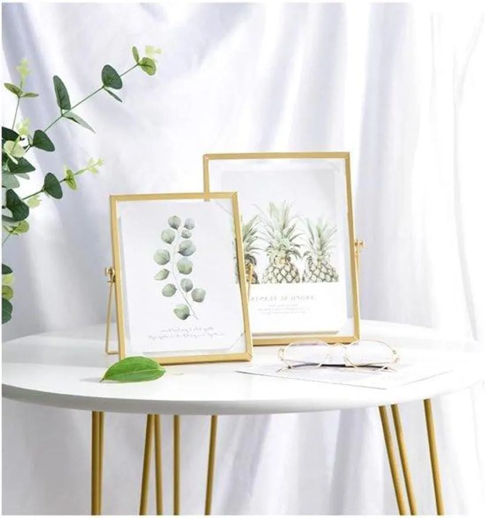 Cadre photo en bois avec relief de fleurs séchées naturelles et or