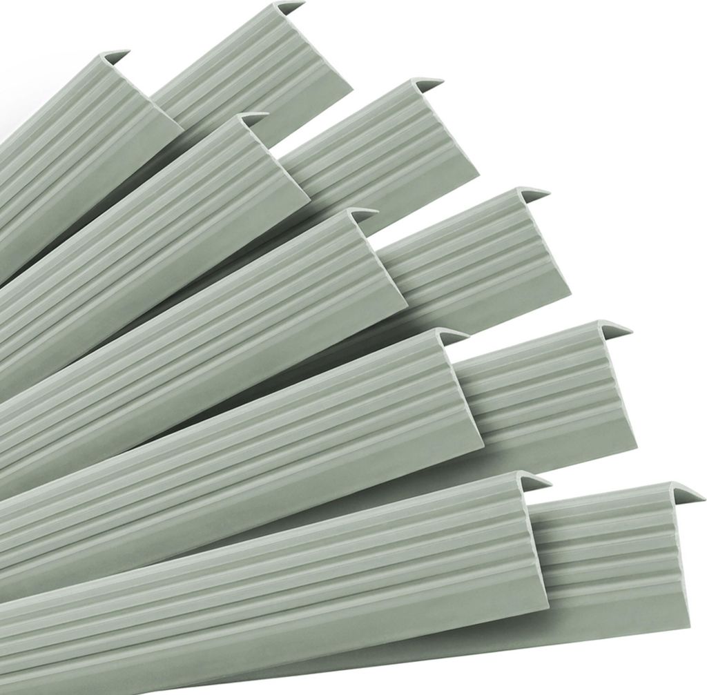 QUEST Set: Selbstklebende Antirutsch-Treppenprofile, hellgrün, 40x25 mm, 100 cm