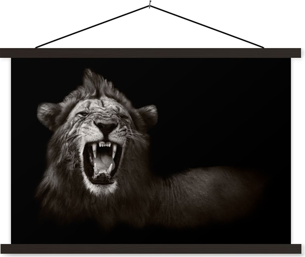 MuchoWow Textilposter Löwe - Wild - Schwarz - Weiß 60x40 cm mit schwarzem Rahmen - Hölzernes