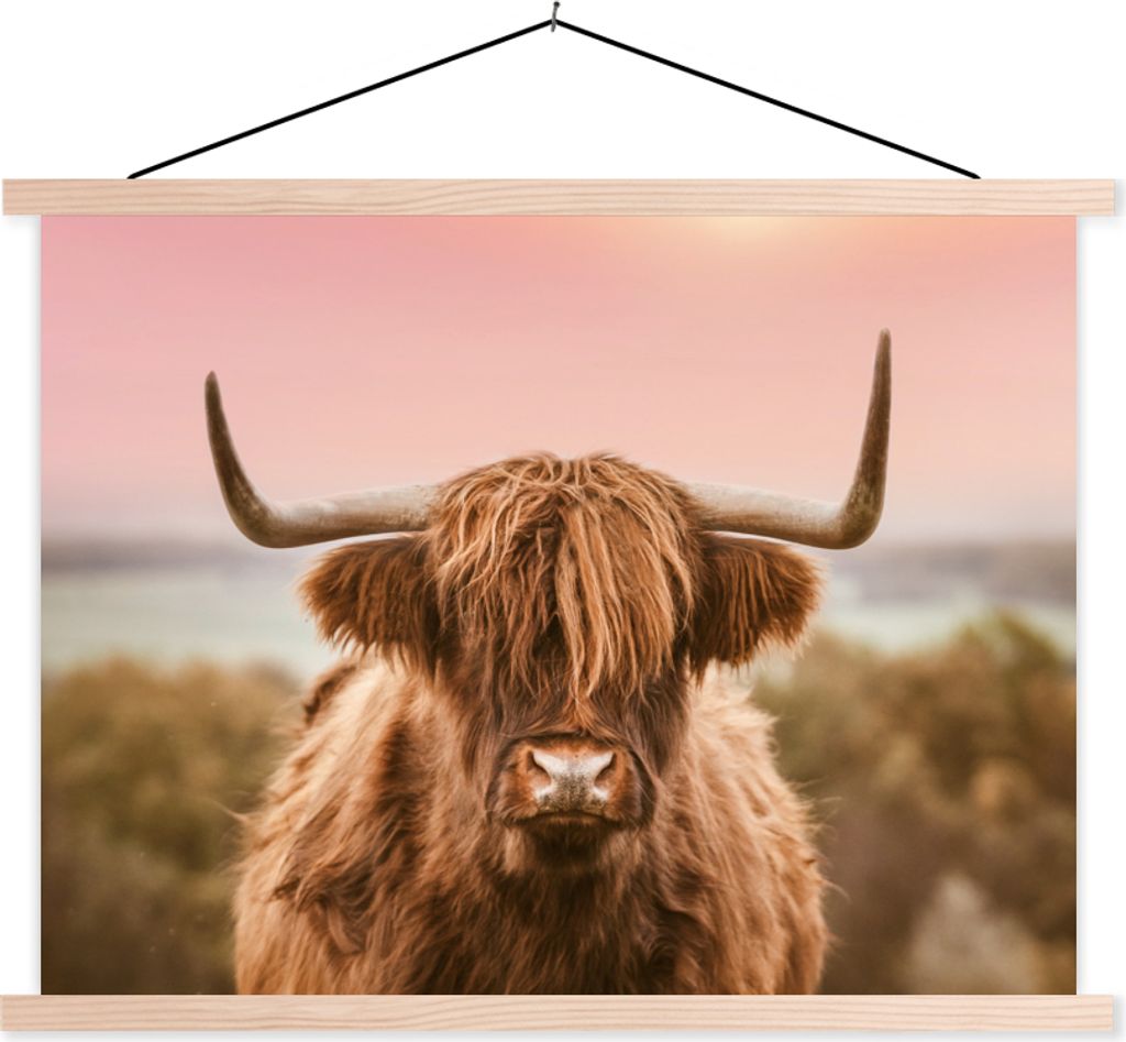 MuchoWow Textilposter Schottisches Hochlandrind - Kuh - Horizont 120x90 cm mit holzfarbenen Rahmen - Magnetisch