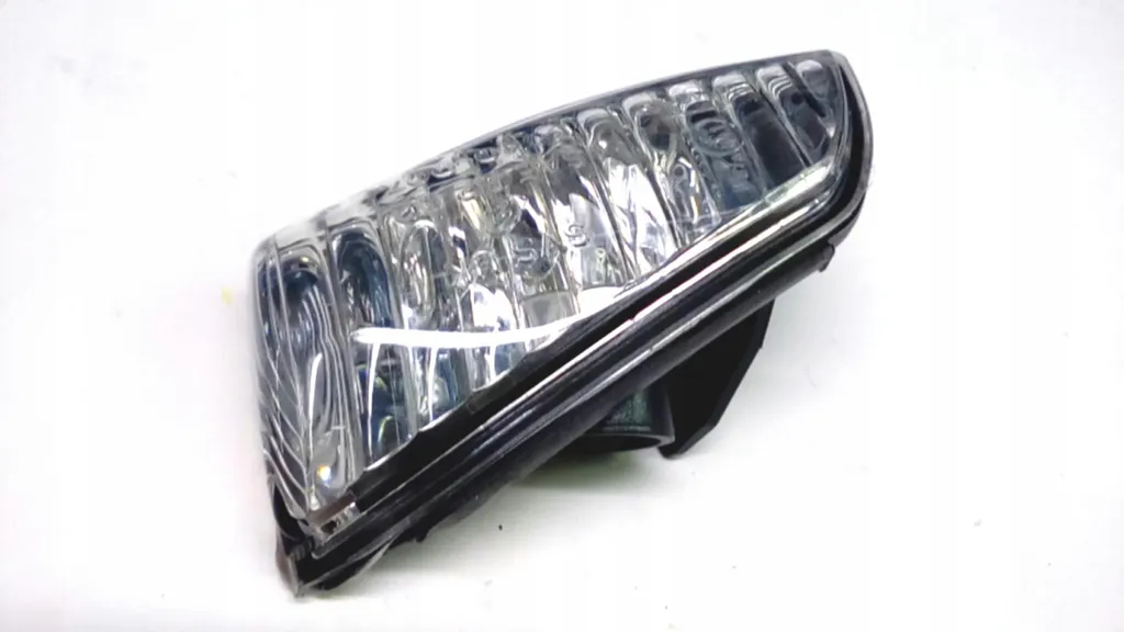 Répétiteur de clignotant gauche Volvo C70 S40 V50 - Miroir rétroviseur