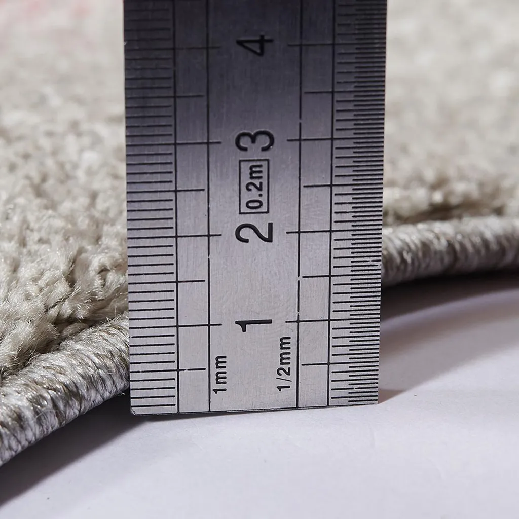 Tapis de chambre antidérapant DERBY A - Protège le sol et décore
