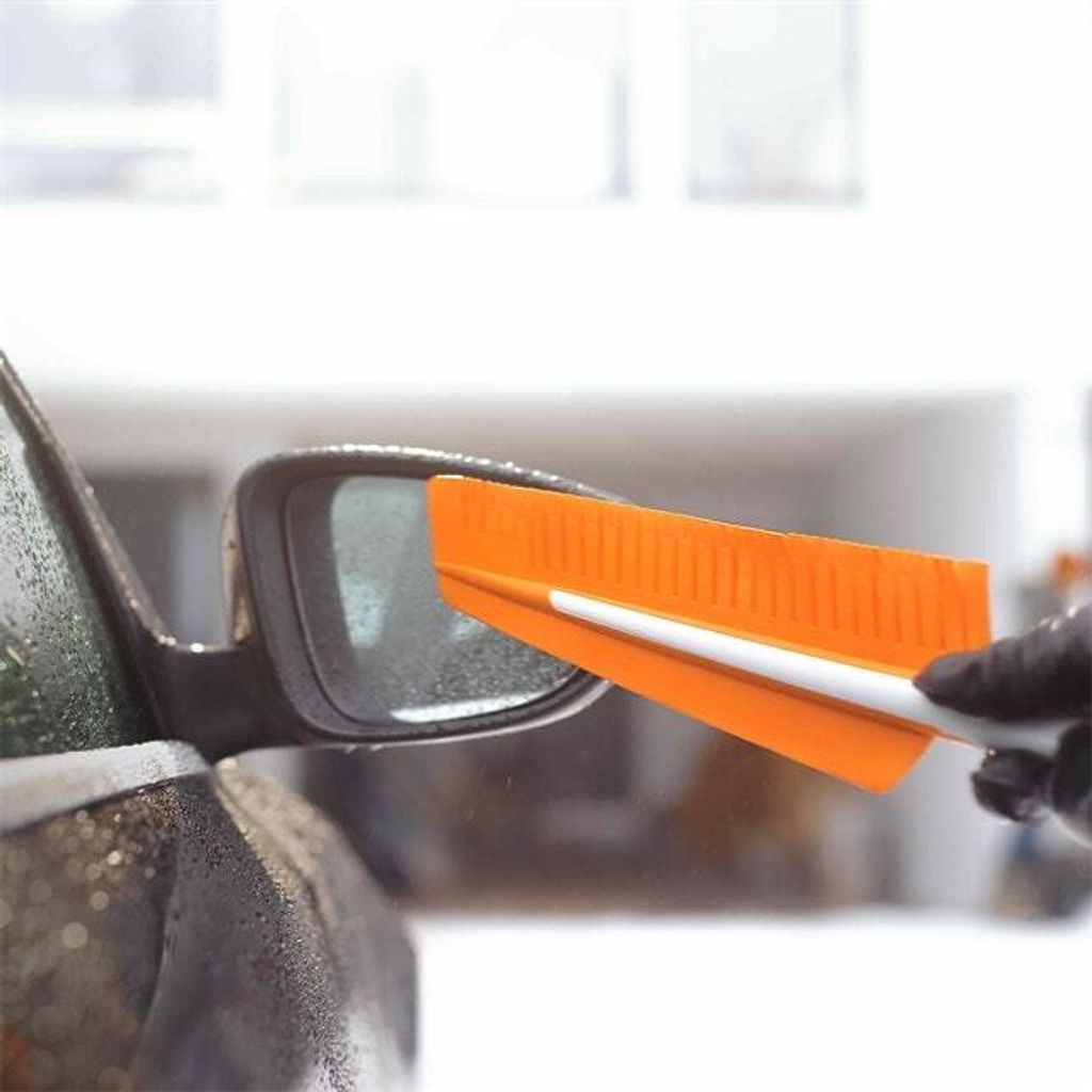škrabka na led s metličkou do auta SnowXpert bílá Fiskars Obrázek produktu 9