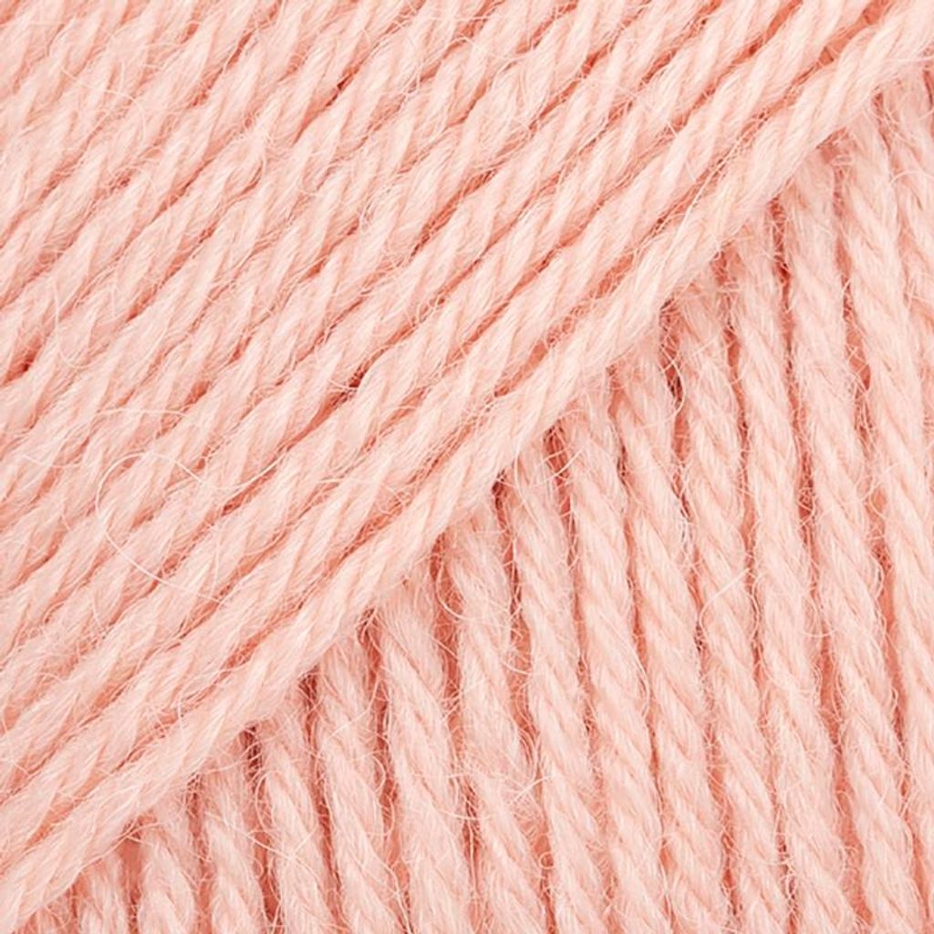Drops Nord Uni Colour 27 Light Peach Strickgarn