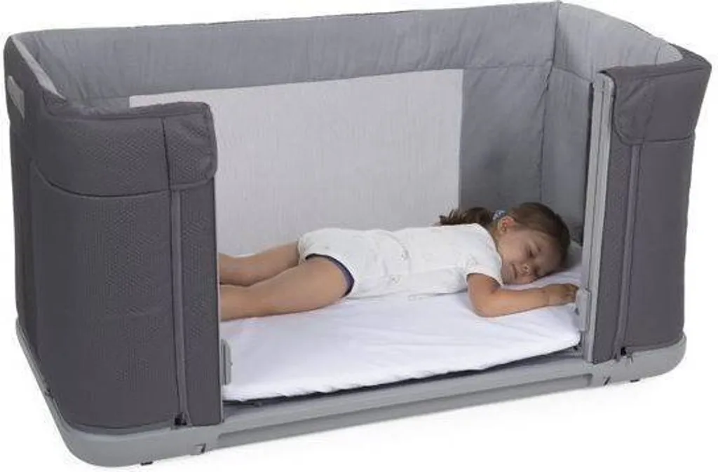 Dormir près de bébé avec le lit Chicco Next2Me Forever modulable et sûr - 16