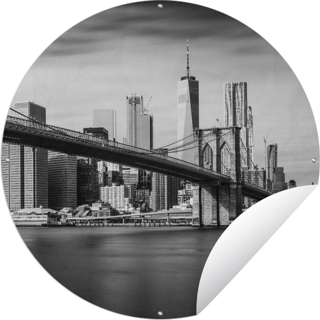 MuchoWow Gartenposter Outdoor-Poster Rund Brooklyn Bridge und die New Yorker Skyline in schwarz-weiß Ø 60 cm Gartendeko Rundes Poster draußen