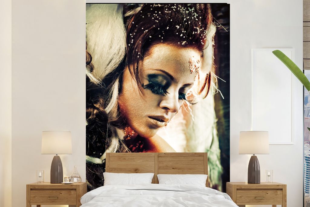 MuchoWow Fototapete für Wohnzimmer oder Schlafzimmer Wandtapete Vinyl Motivtapete Frau - Gold - Make-up - 225x350 cm - Schlafzimmer tapete