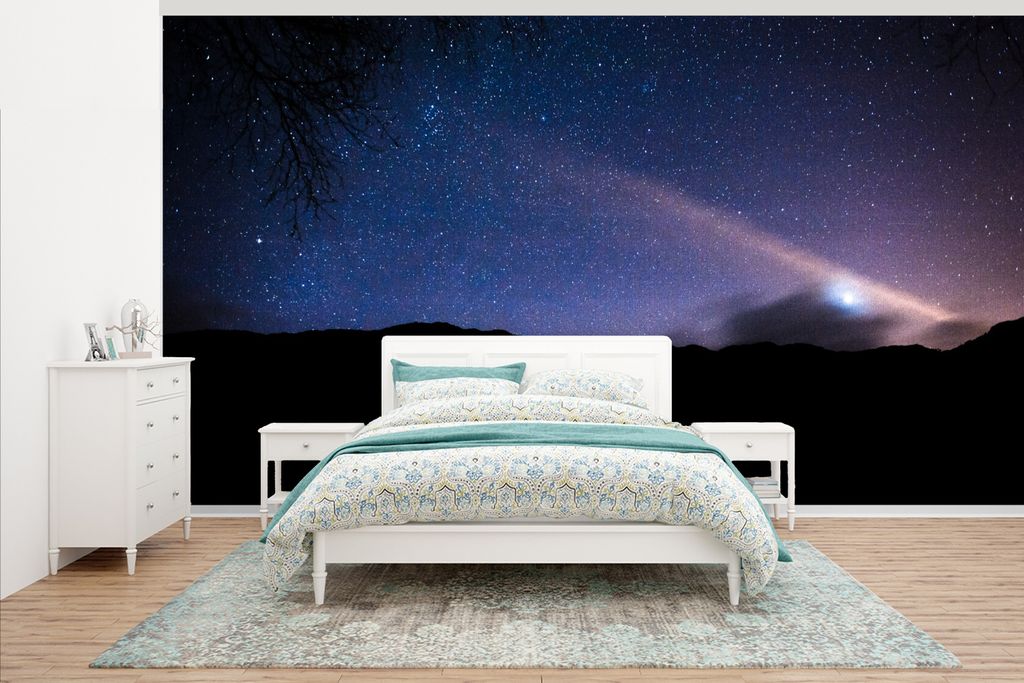 MuchoWow Fototapete für Wohnzimmer oder Schlafzimmer Wandtapete Vinyl Motivtapete Ein dunkler Sternenhimmel über dem europäischen Loch Lomond ...