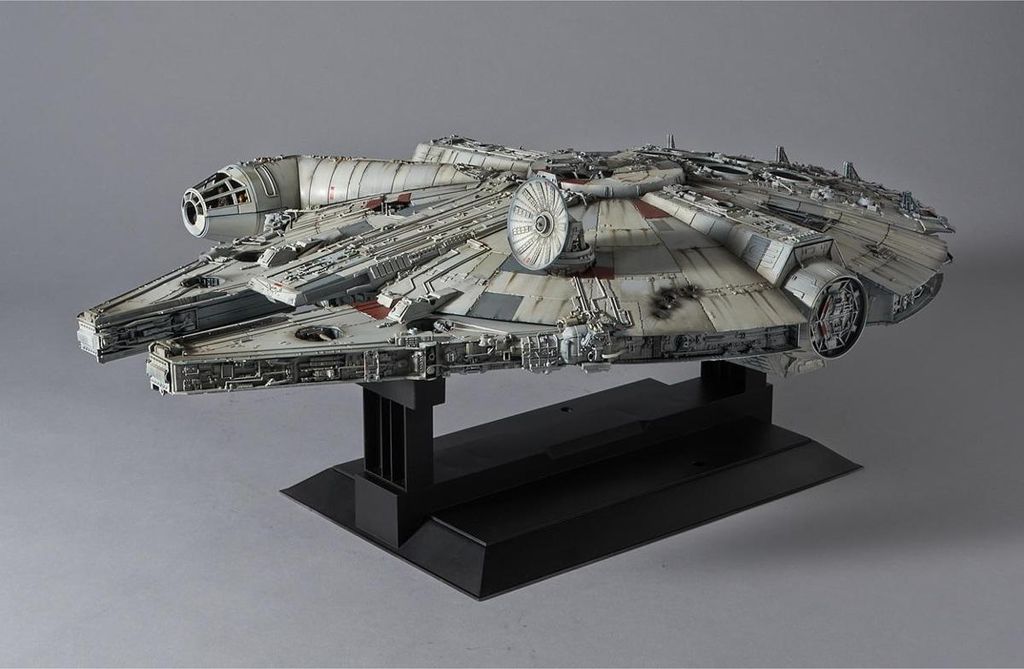 Revell Millennium Falcon - 1 72 - Montagesatz - Shuttle Produktbild 