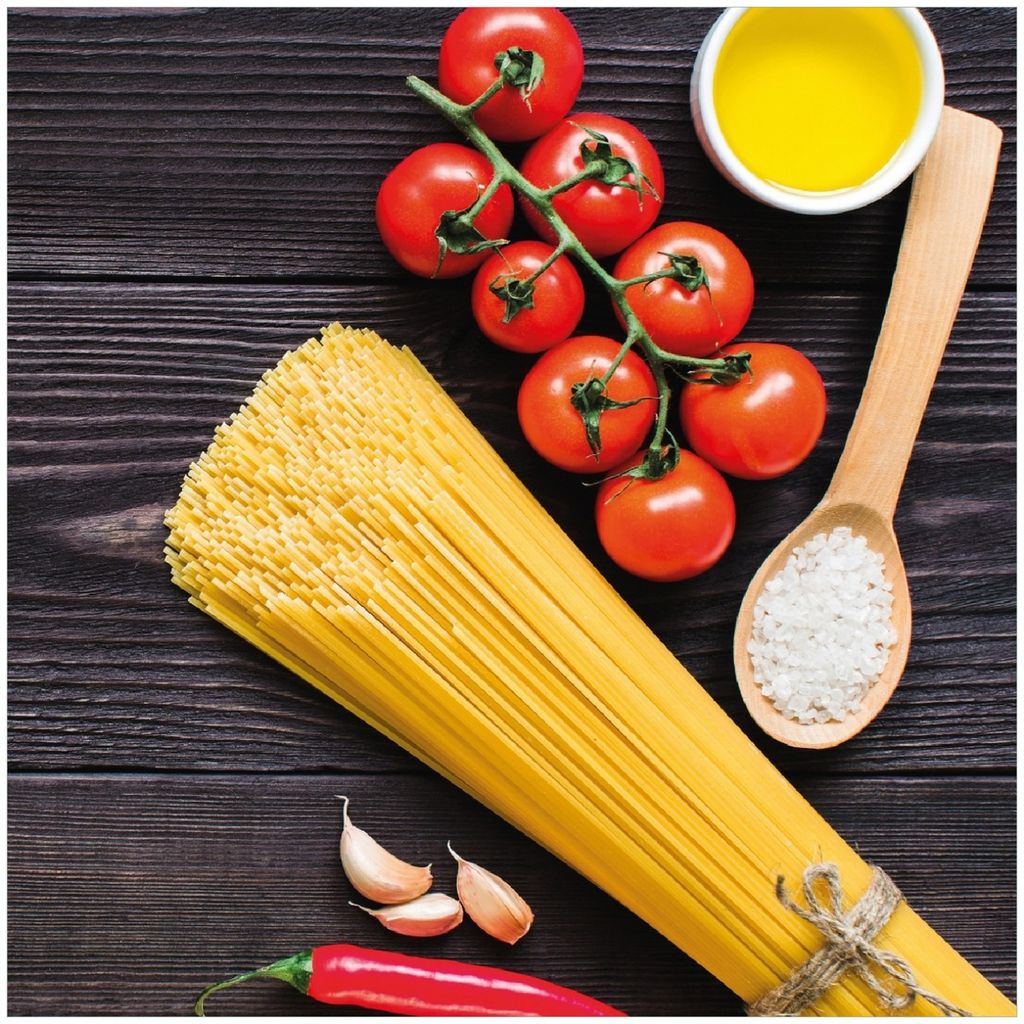 Wallario Premium Glasbild, freischwebende Optik, kräftige Farben, Größe 30 x 30 cm Motiv Italienisches Menü mit Spaghetti, Tomaten, Salz und Ch...