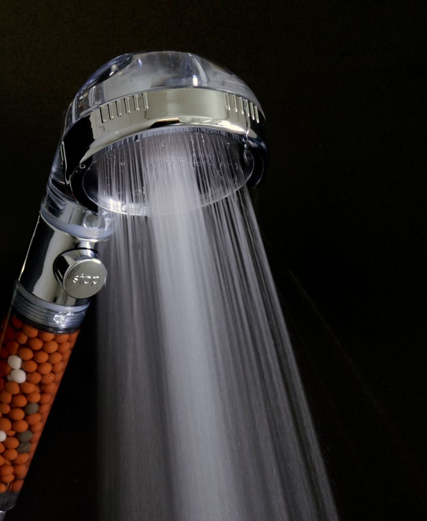 XIKAYA Duschkopf Mit 4-fach Filter – Wassersparer, 5 Druckstufen, Mit Filtersteinen