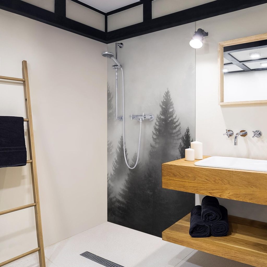 Duschrückwand Wald selbstklebend - 0.61 mm Wandpaneel wasserfest Wald schwarz weiss Motiv Badrückwand fugenlos Premium matt 110x190 cm