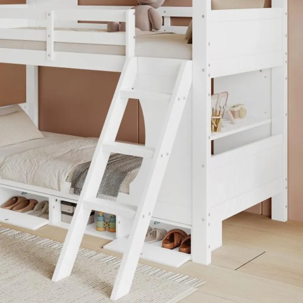 Lit superposé blanc pour optimiser une petite chambre avec bureau