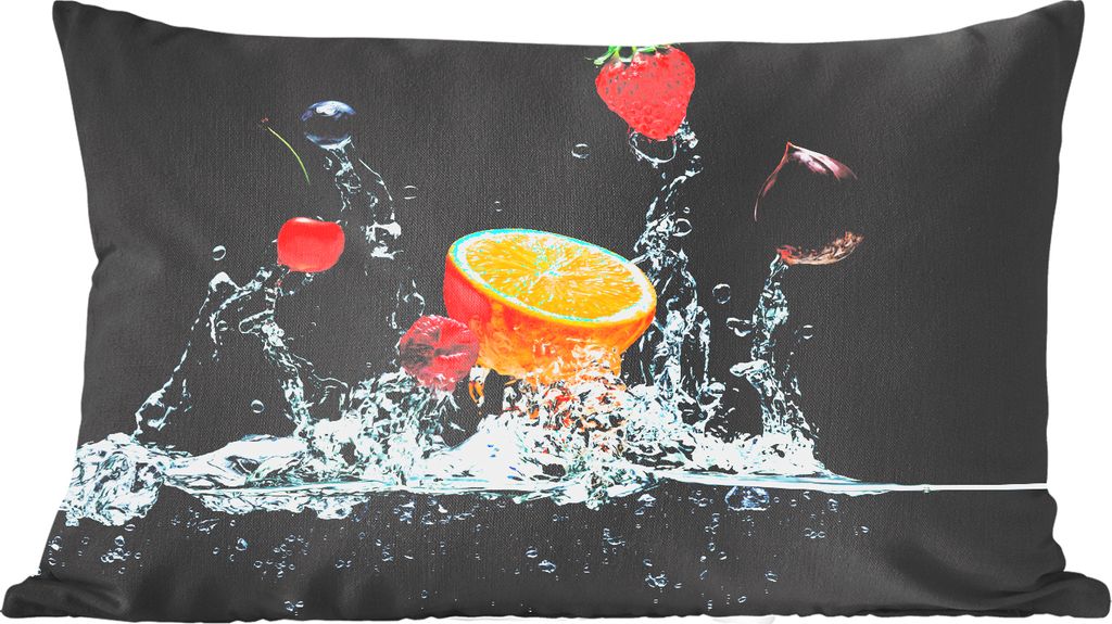 MuchoWow Zierkissen Sofakissen Wohnzimmer Dekokissen 50x30 cm Wasser - Obst - Orange - Erdbeere - Kirsche - Schwarz - Wohnzimmerdekoration - Pols...