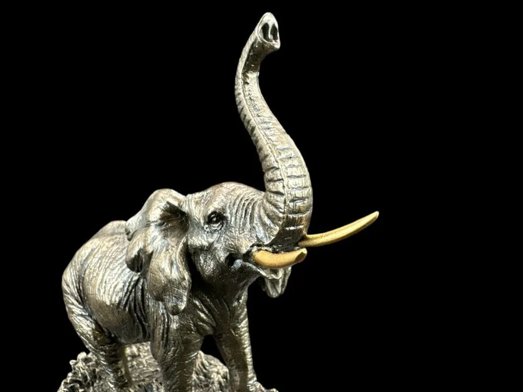 Statue Éléphant Décorative Style Bronze - Objet de Décoration Intérieur