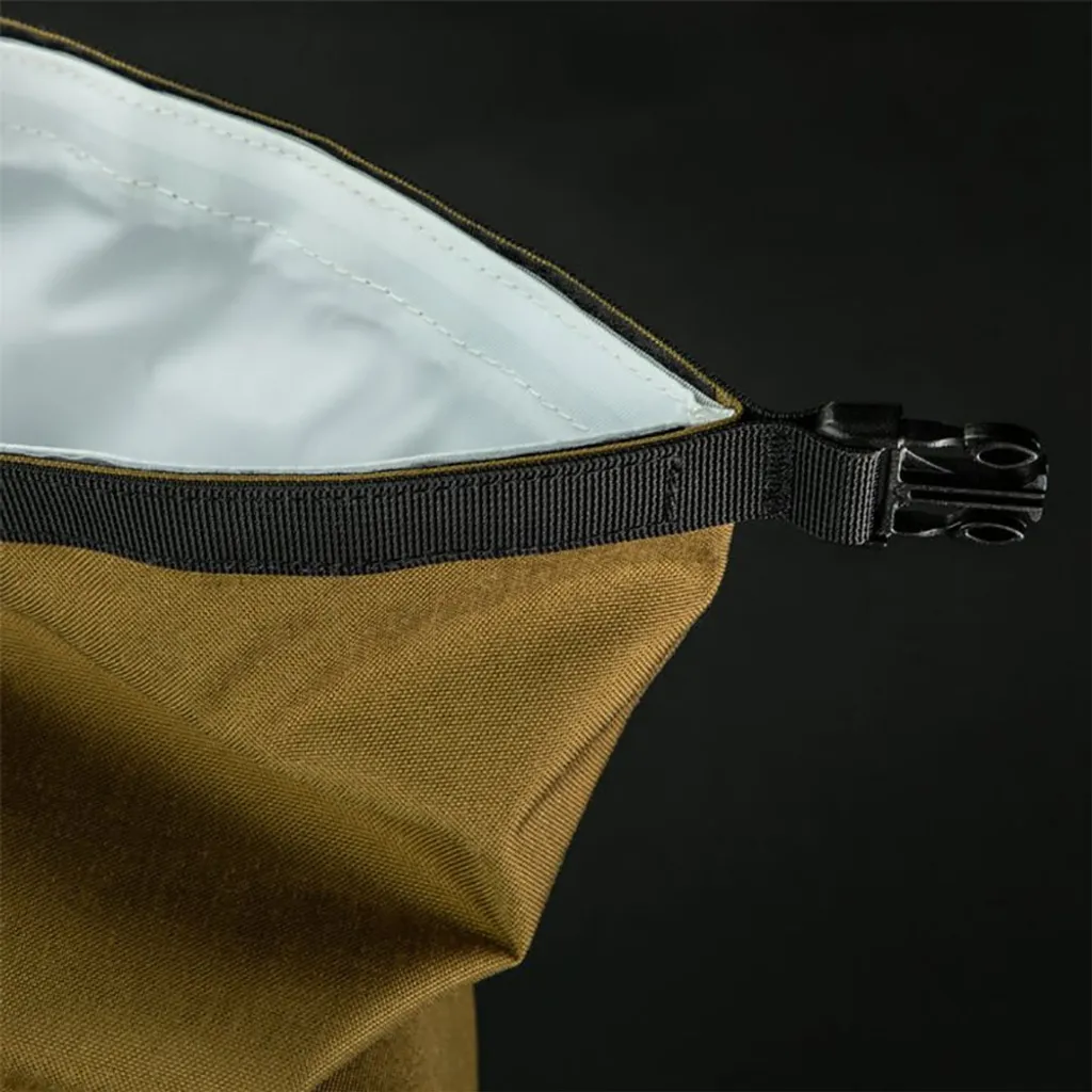 Sac de Queue Moto Étanche Kriega Rollpack 20L - Fixation Rapide Verte - 4