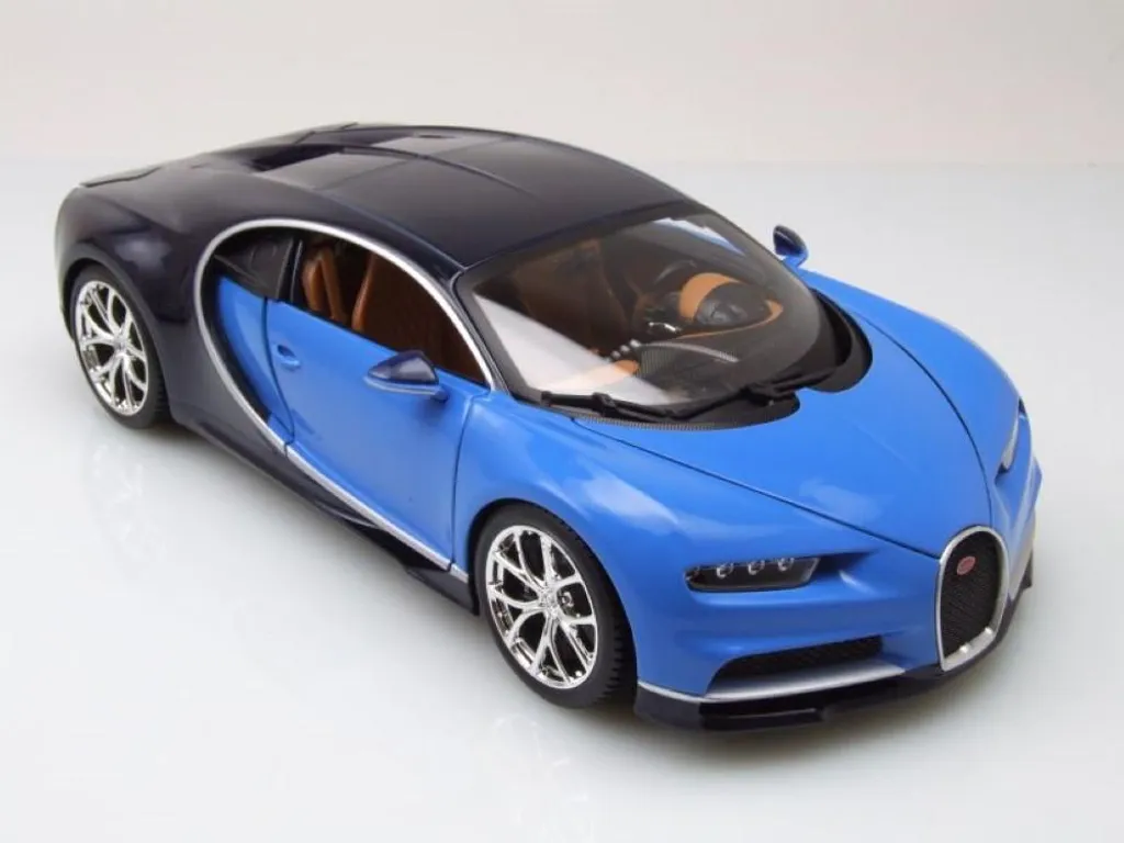 Bugatti Chiron Bburago 1:18 Plus Bleue - Finitions Détails et Portes Ouvrantes - 14
