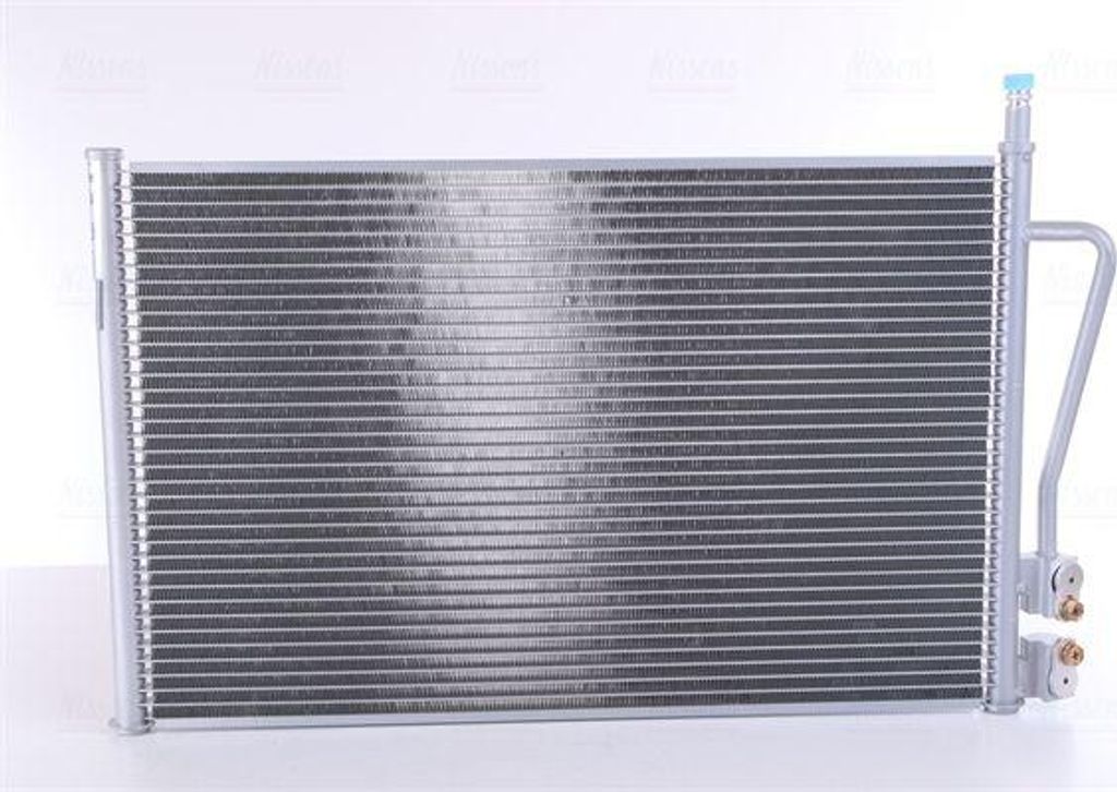 NISSENS 94587 Kondensator, Klimaanlage OE 1142771 kompatibel mit Fiesta, Fusion, 2