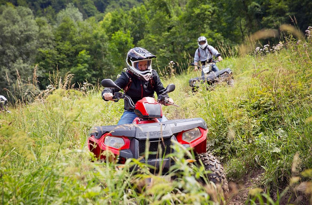 Jochen Schweizer Quad Offroad Tour in Trier; Erlebnis verschenken oder selbst erleben; Gutschein gültig für 1 Person Gruppengröße zwischen 10 ...