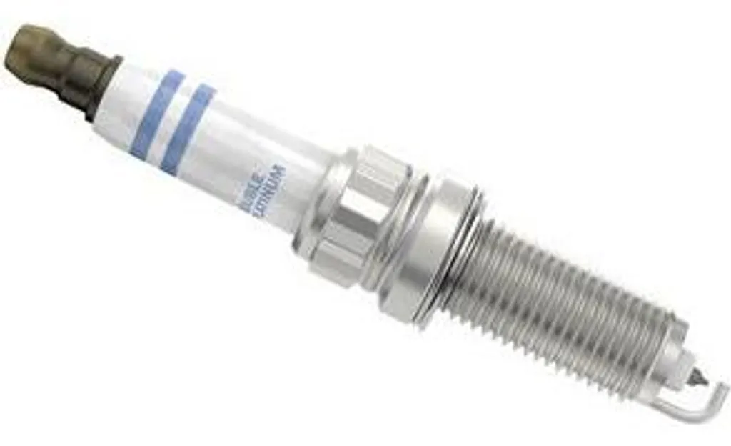 Bougie d'allumage Bosch 0 242 140 535 à haute conductivité pour Mini R58